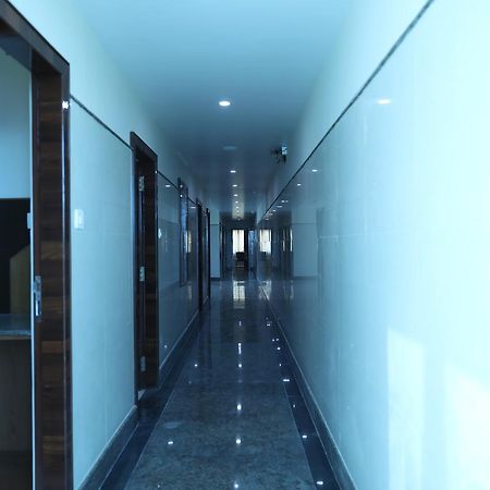 Hlv Grand Inn บังกาลอร์ ภายนอก รูปภาพ