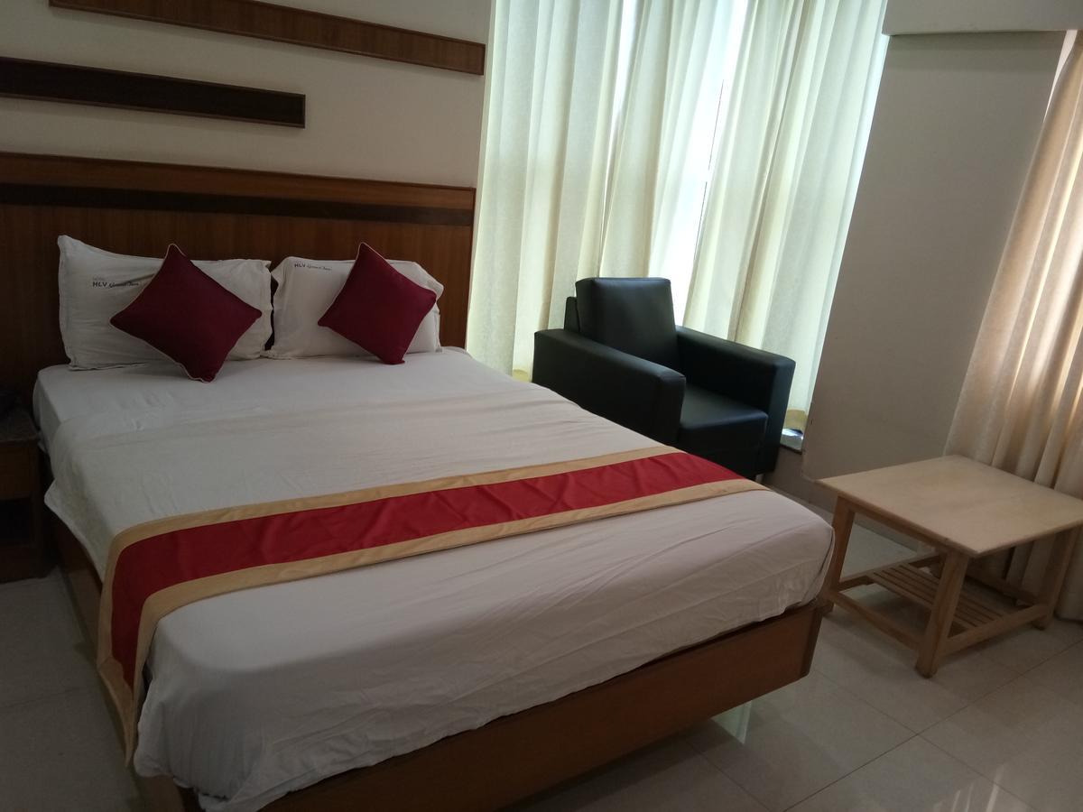 Hlv Grand Inn บังกาลอร์ ภายนอก รูปภาพ